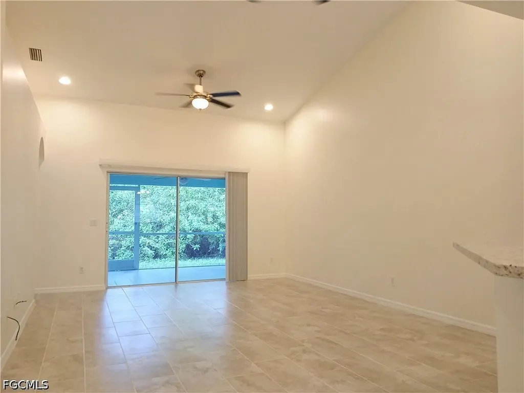 4613/4615 29th Street SW Lehigh Acres FL 33973