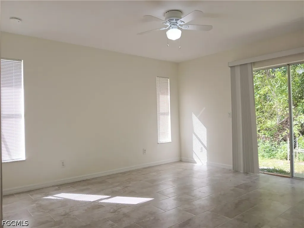 4613/4615 29th Street SW Lehigh Acres FL 33973