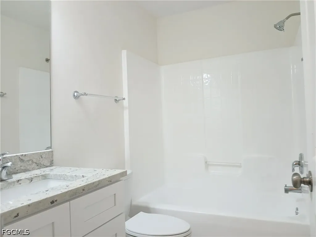 4613/4615 29th Street SW Lehigh Acres FL 33973