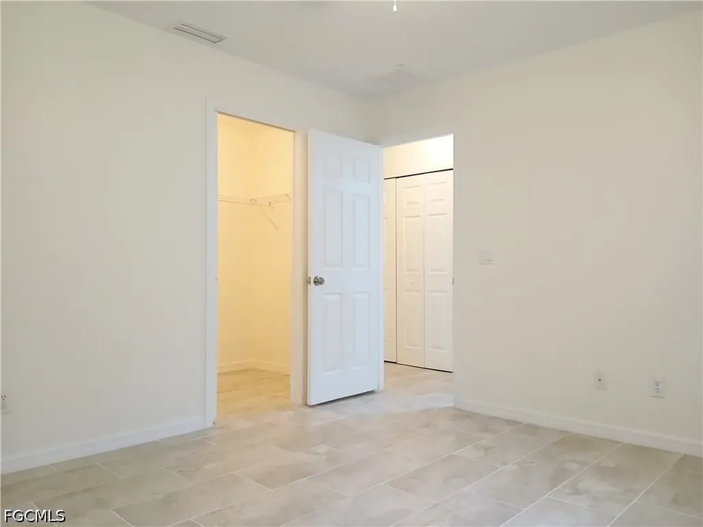 4613/4615 29th Street SW Lehigh Acres FL 33973