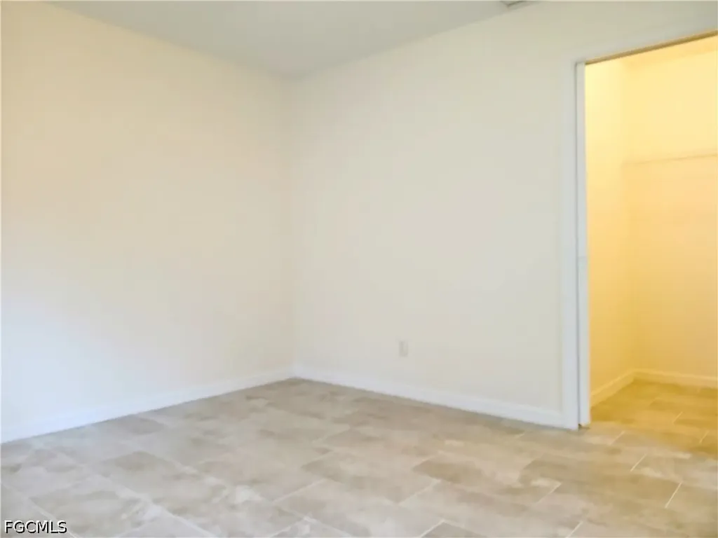 4613/4615 29th Street SW Lehigh Acres FL 33973