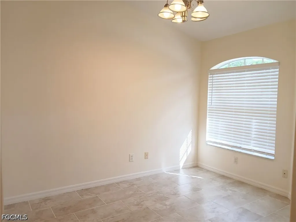 4613/4615 29th Street SW Lehigh Acres FL 33973