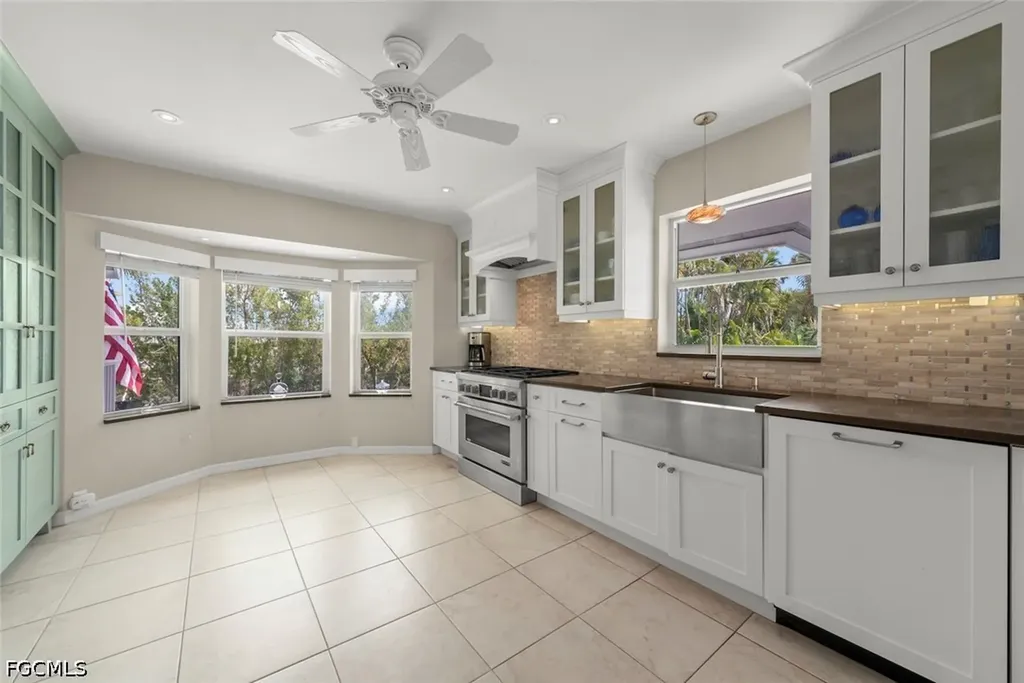 1406 Sanderling Circle Sanibel FL 33957