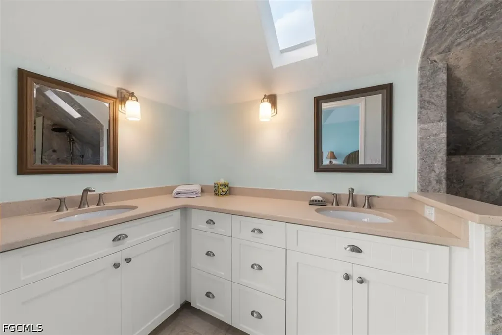 1406 Sanderling Circle Sanibel FL 33957
