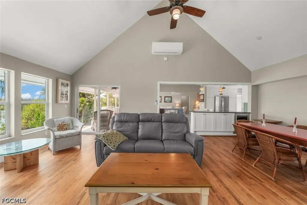 1406 Sanderling Circle Sanibel FL 33957