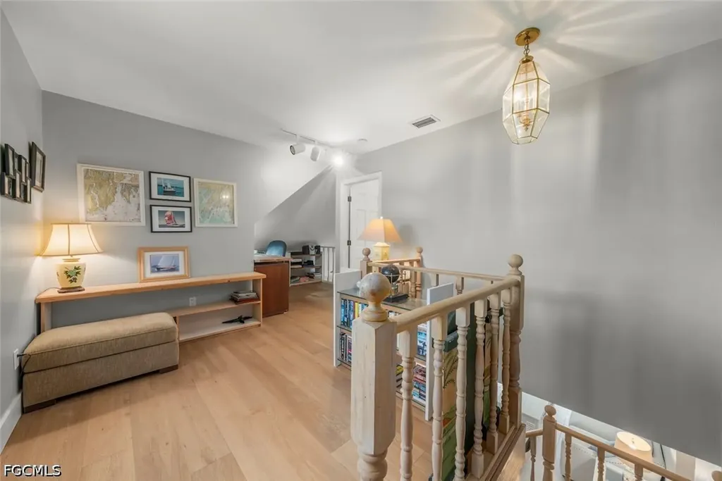 1406 Sanderling Circle Sanibel FL 33957