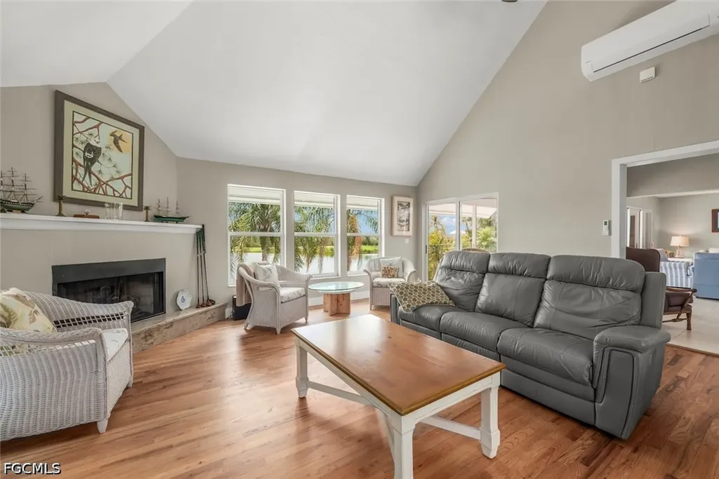 1406 Sanderling Circle Sanibel FL 33957