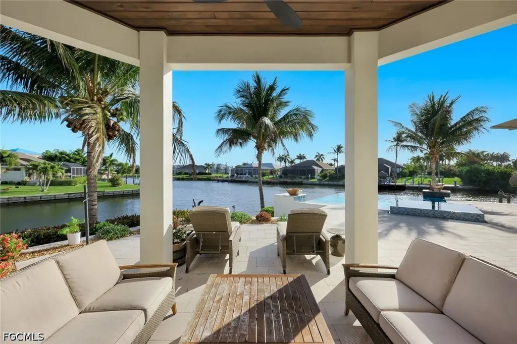 2801 SW 39th Terrace Cape Coral FL 33914