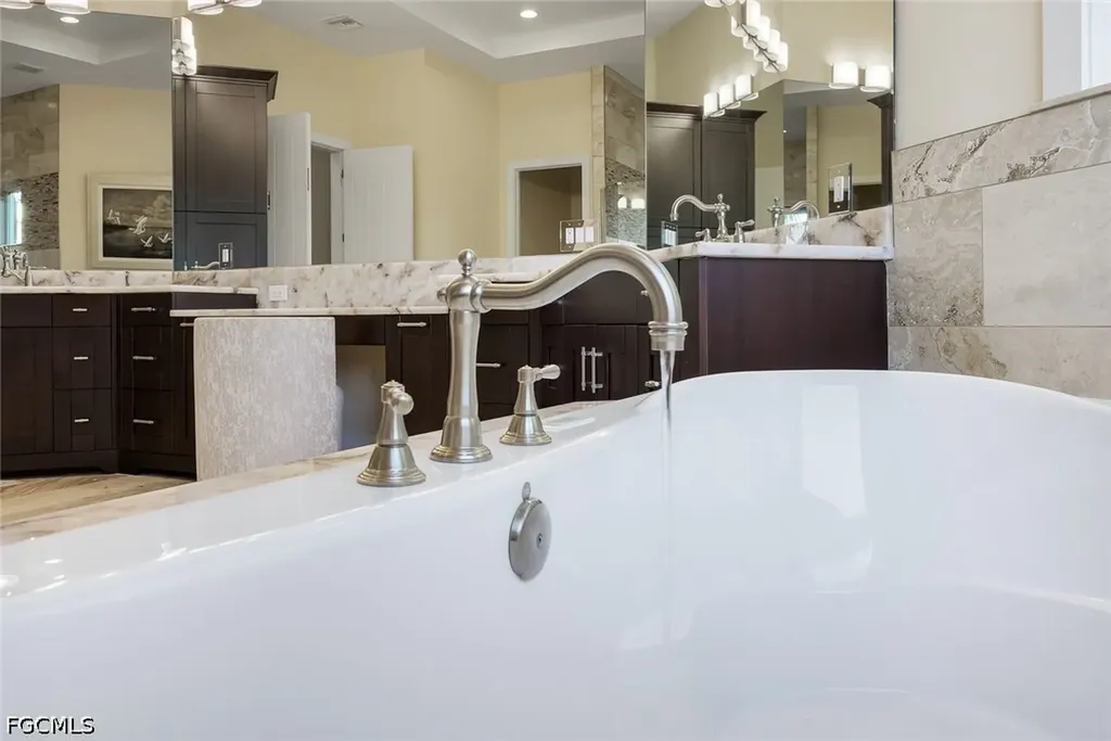 2801 SW 39th Terrace Cape Coral FL 33914