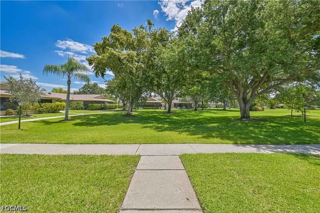 5652 Bolla Court Fort Myers FL 33919