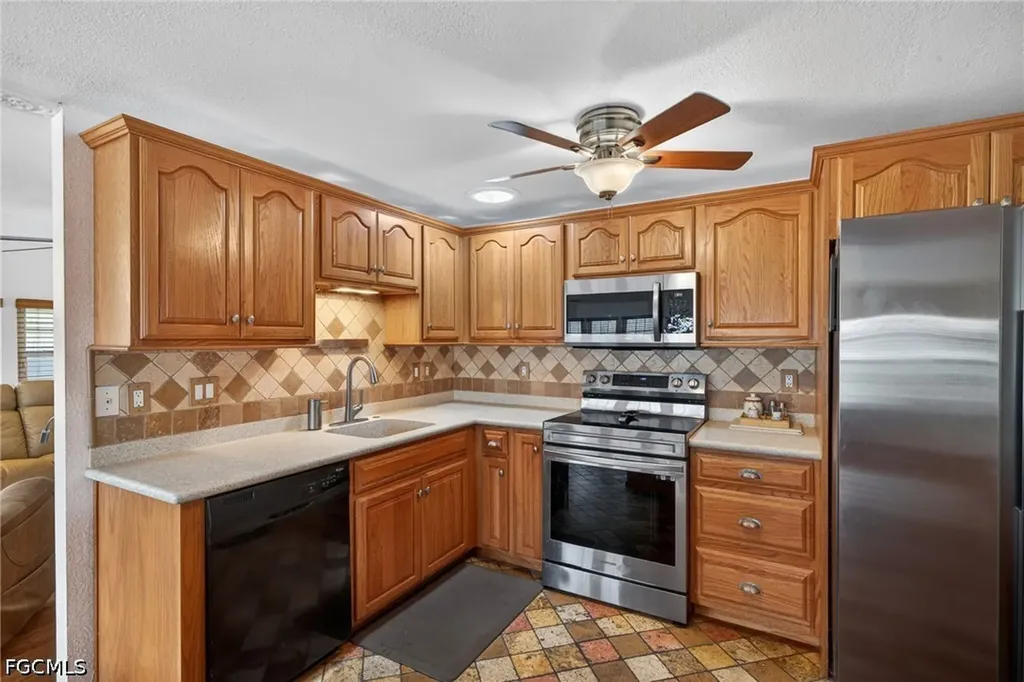30 Aloe Street Alva FL 33920
