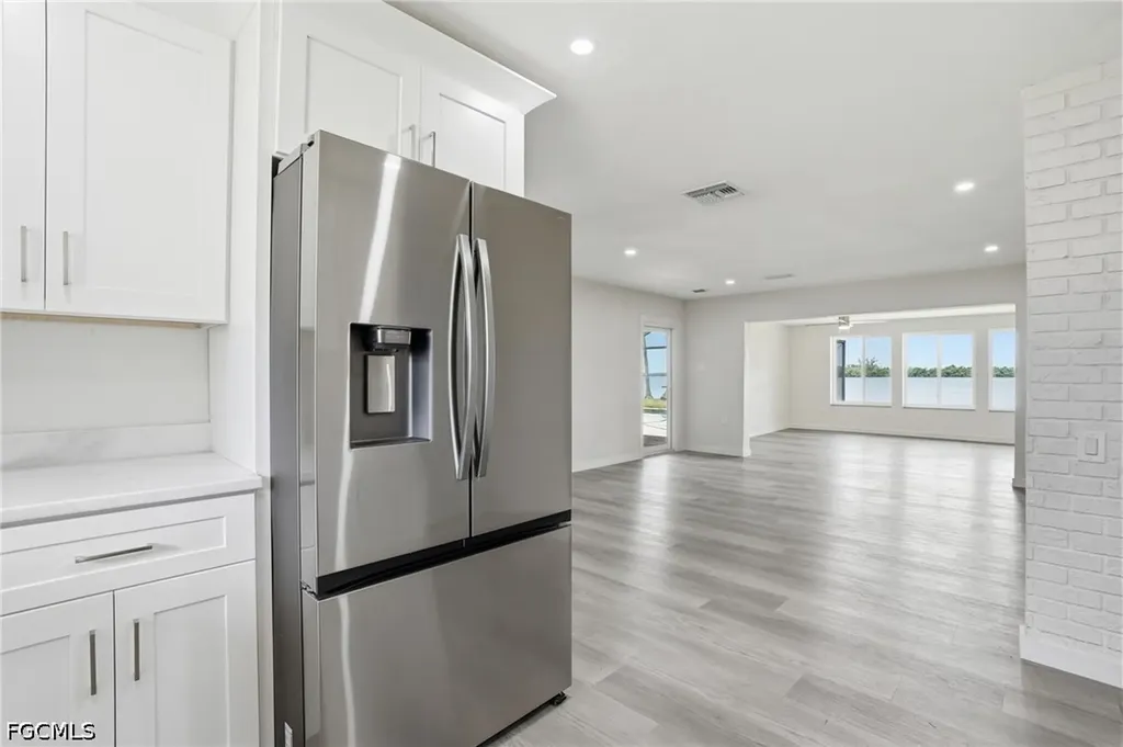 4867 E Riverside Drive Fort Myers FL 33905