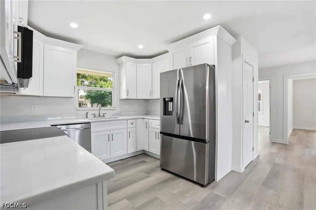 4867 E Riverside Drive Fort Myers FL 33905