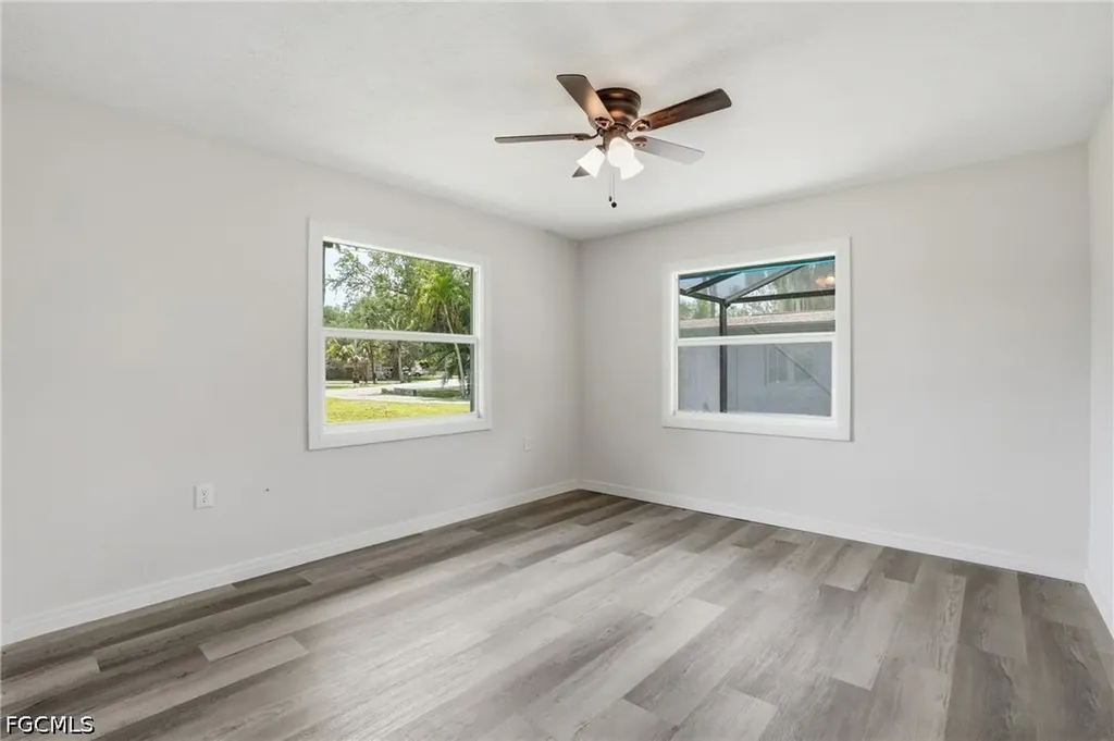 4867 E Riverside Drive Fort Myers FL 33905
