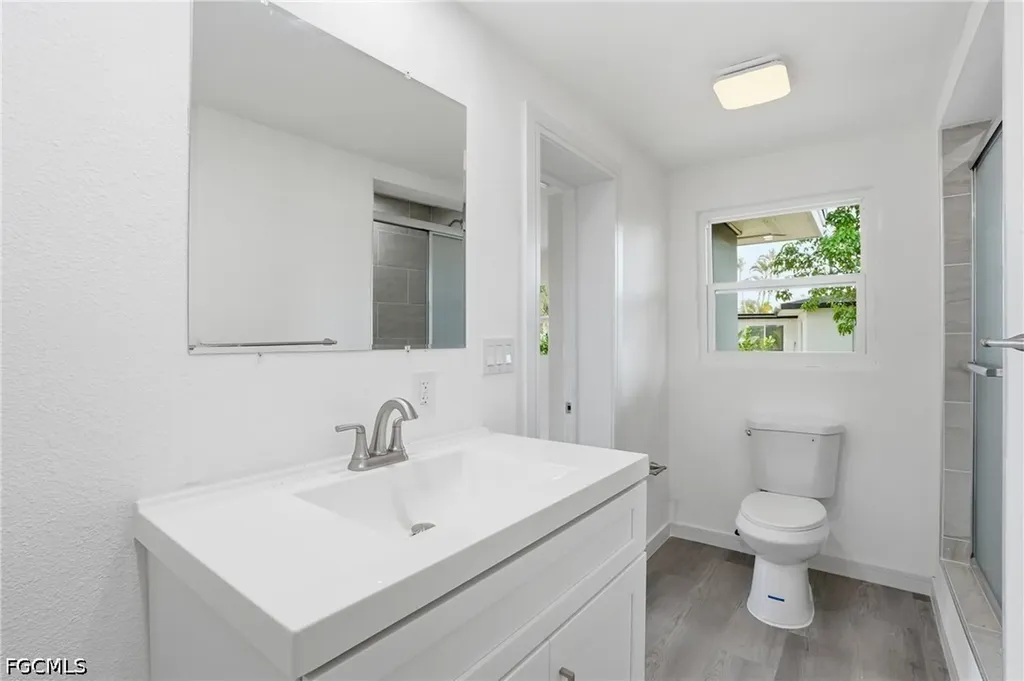 4867 E Riverside Drive Fort Myers FL 33905