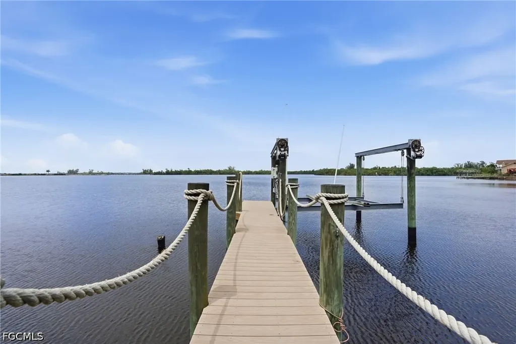 4867 E Riverside Drive Fort Myers FL 33905