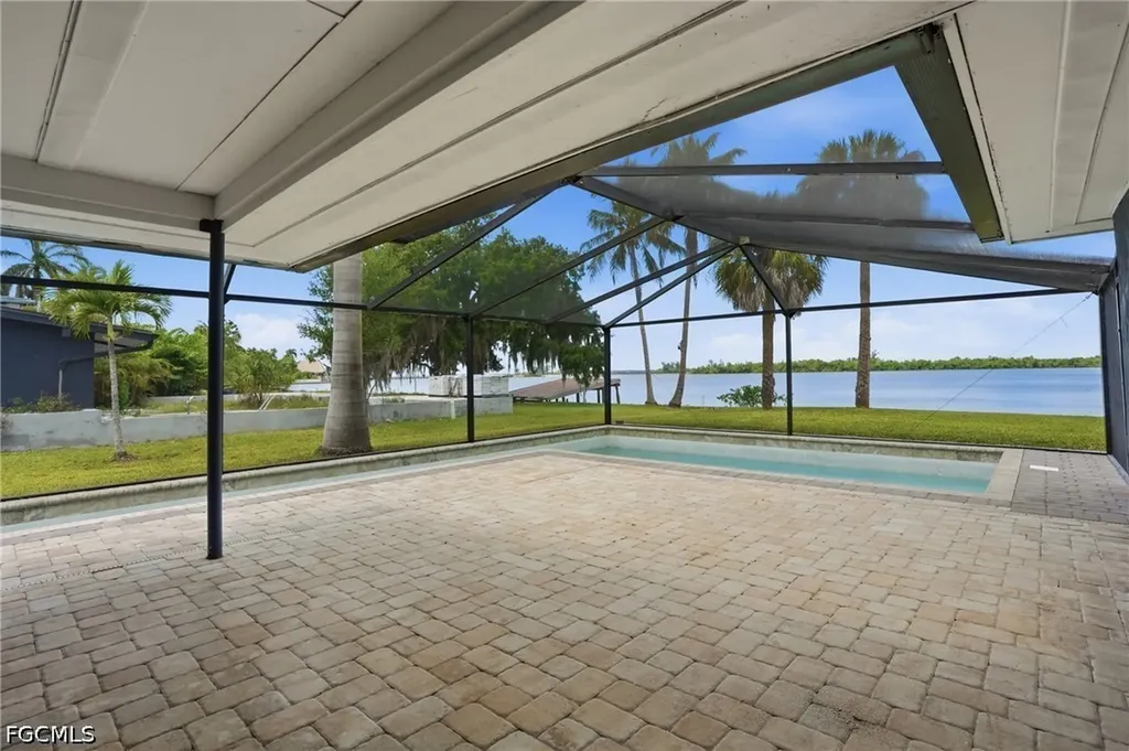 4867 E Riverside Drive Fort Myers FL 33905