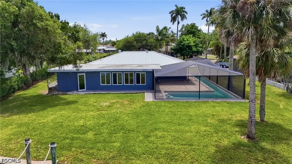 4867 E Riverside Drive Fort Myers FL 33905