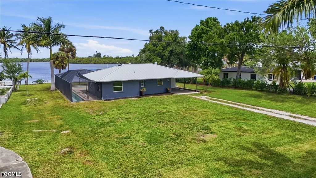 4867 E Riverside Drive Fort Myers FL 33905