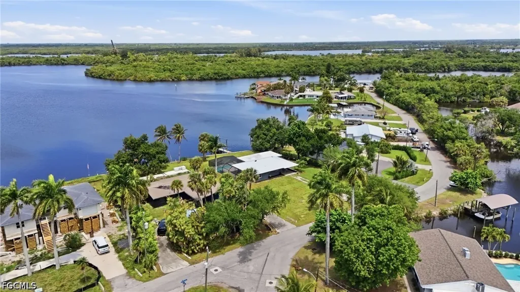 4867 E Riverside Drive Fort Myers FL 33905