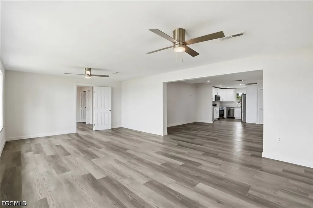 4867 E Riverside Drive Fort Myers FL 33905