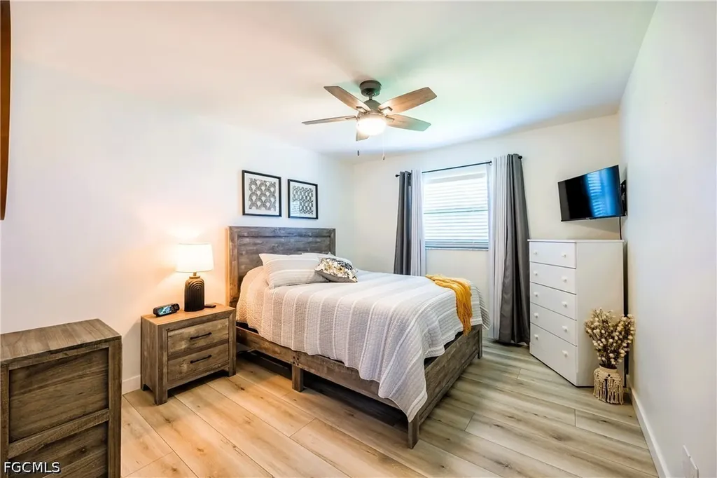 420 SW 37th Street Cape Coral FL 33914