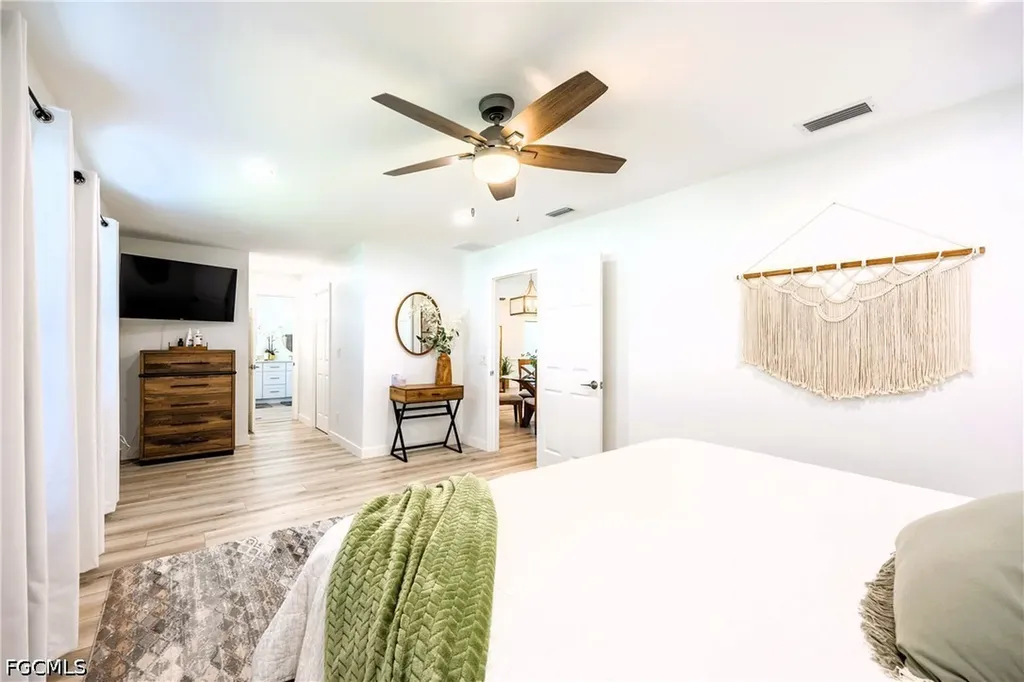 420 SW 37th Street Cape Coral FL 33914