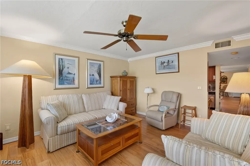 8411 Charter Club Circle Fort Myers FL 33919