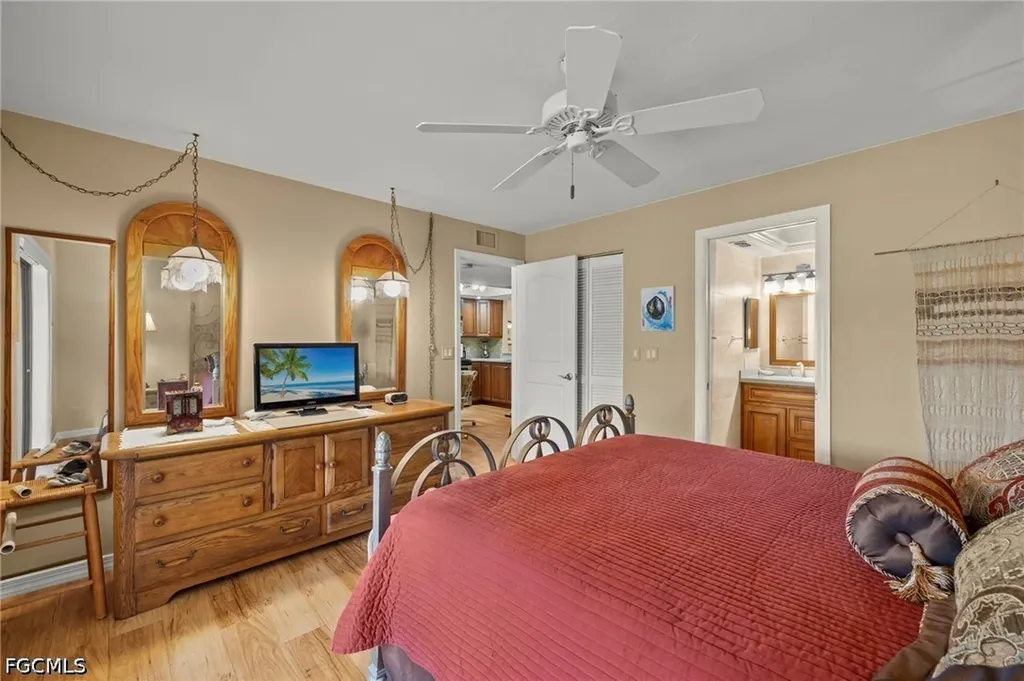 8411 Charter Club Circle Fort Myers FL 33919