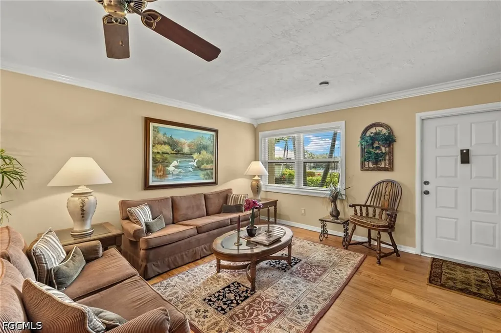 8411 Charter Club Circle Fort Myers FL 33919