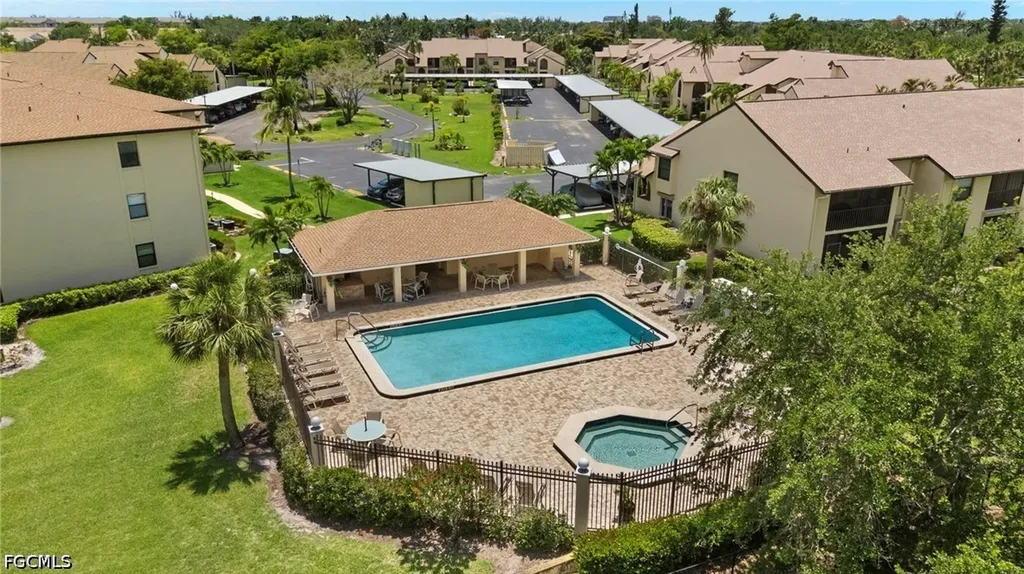 8411 Charter Club Circle Fort Myers FL 33919
