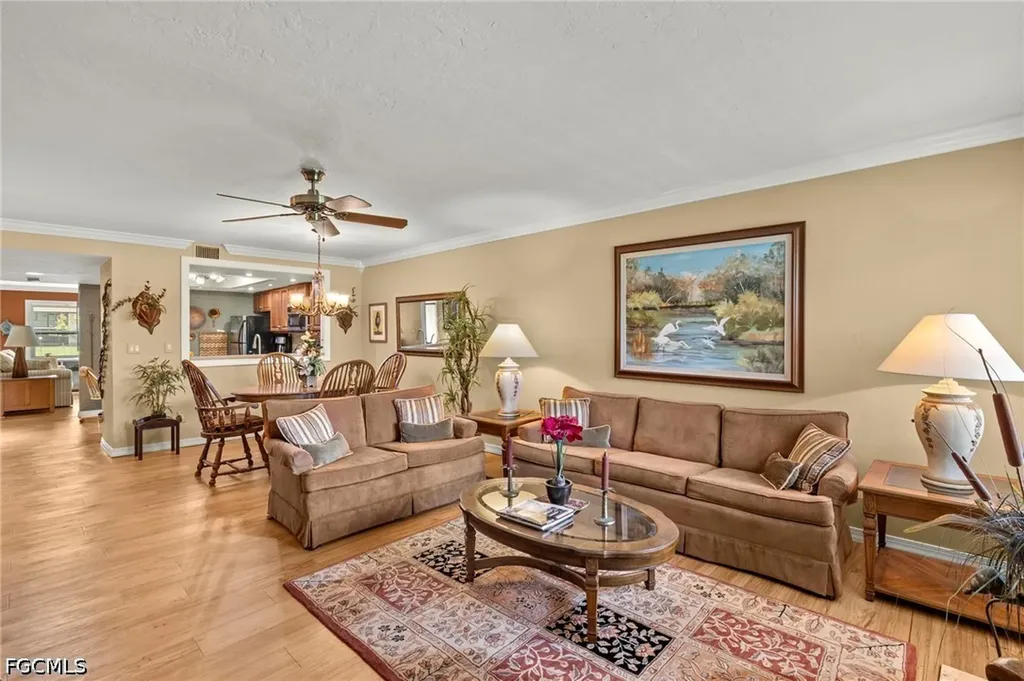 8411 Charter Club Circle Fort Myers FL 33919