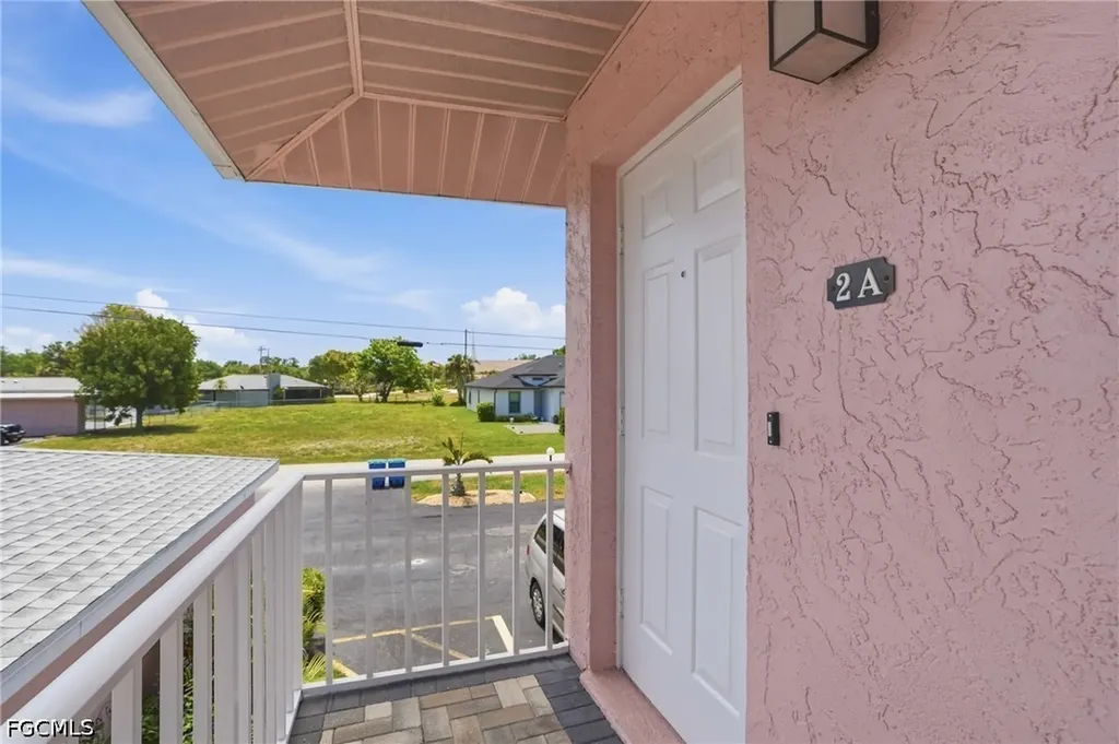 1333 SE 40th Terrace Cape Coral FL 33904
