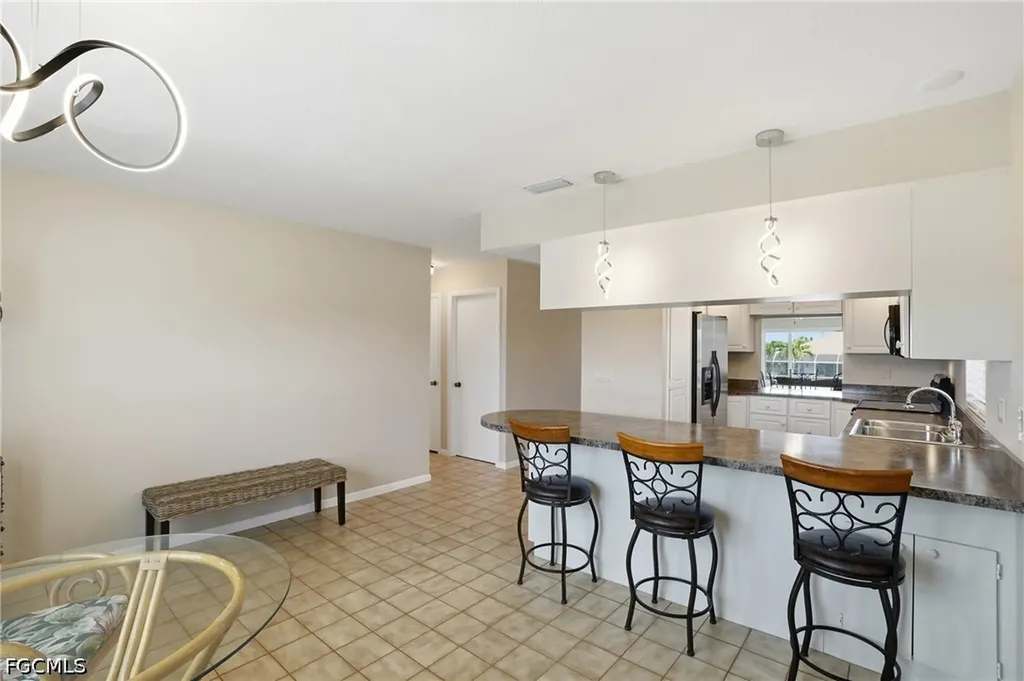 1333 SE 40th Terrace Cape Coral FL 33904