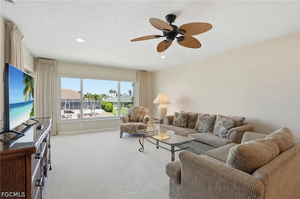 1333 SE 40th Terrace Cape Coral FL 33904