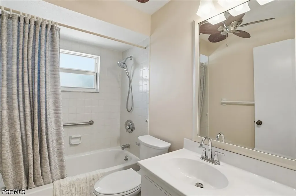 1333 SE 40th Terrace Cape Coral FL 33904