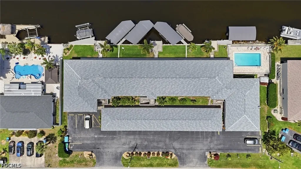 1333 SE 40th Terrace Cape Coral FL 33904