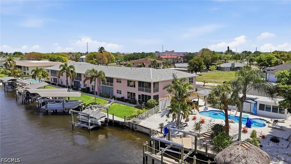 1333 SE 40th Terrace Cape Coral FL 33904