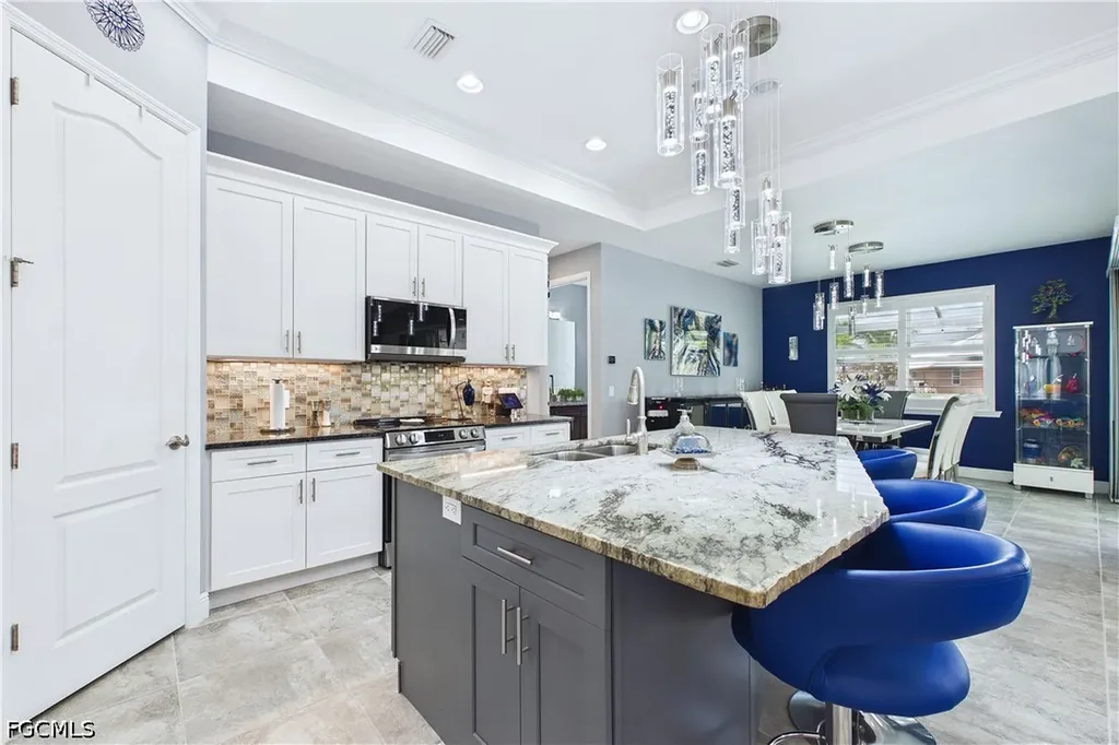 200 SW 30th Avenue Cape Coral FL 33991