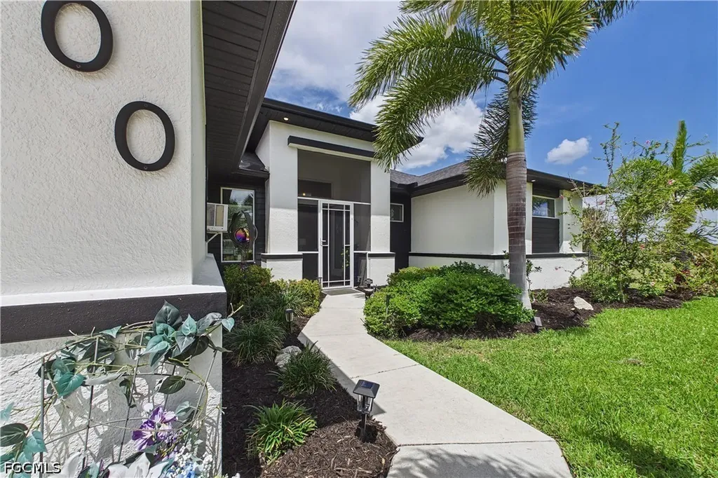 200 SW 30th Avenue Cape Coral FL 33991