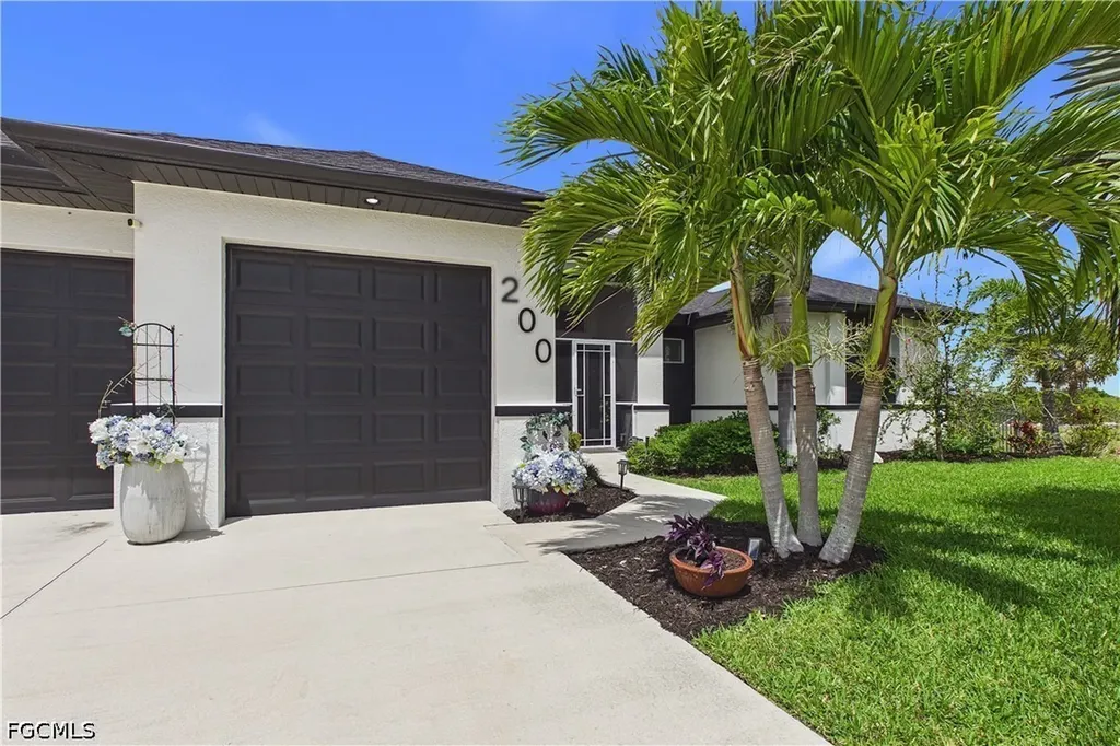 200 SW 30th Avenue Cape Coral FL 33991