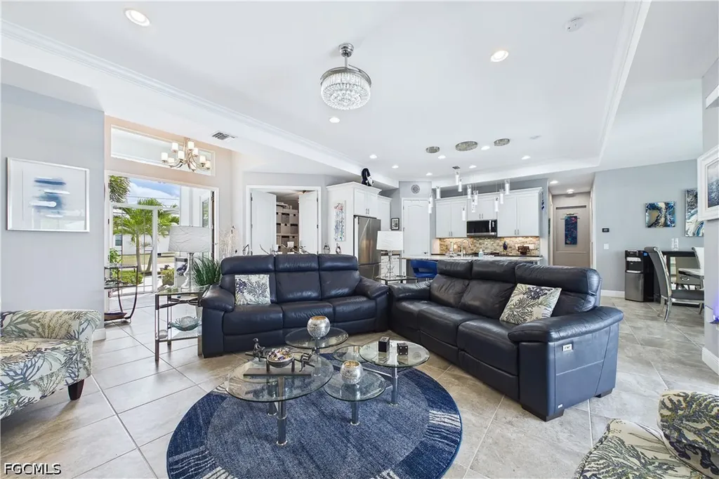 200 SW 30th Avenue Cape Coral FL 33991