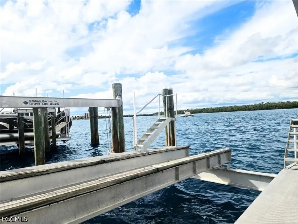 B24 4187 Bay Beach Lane Fort Myers Beach FL 33931