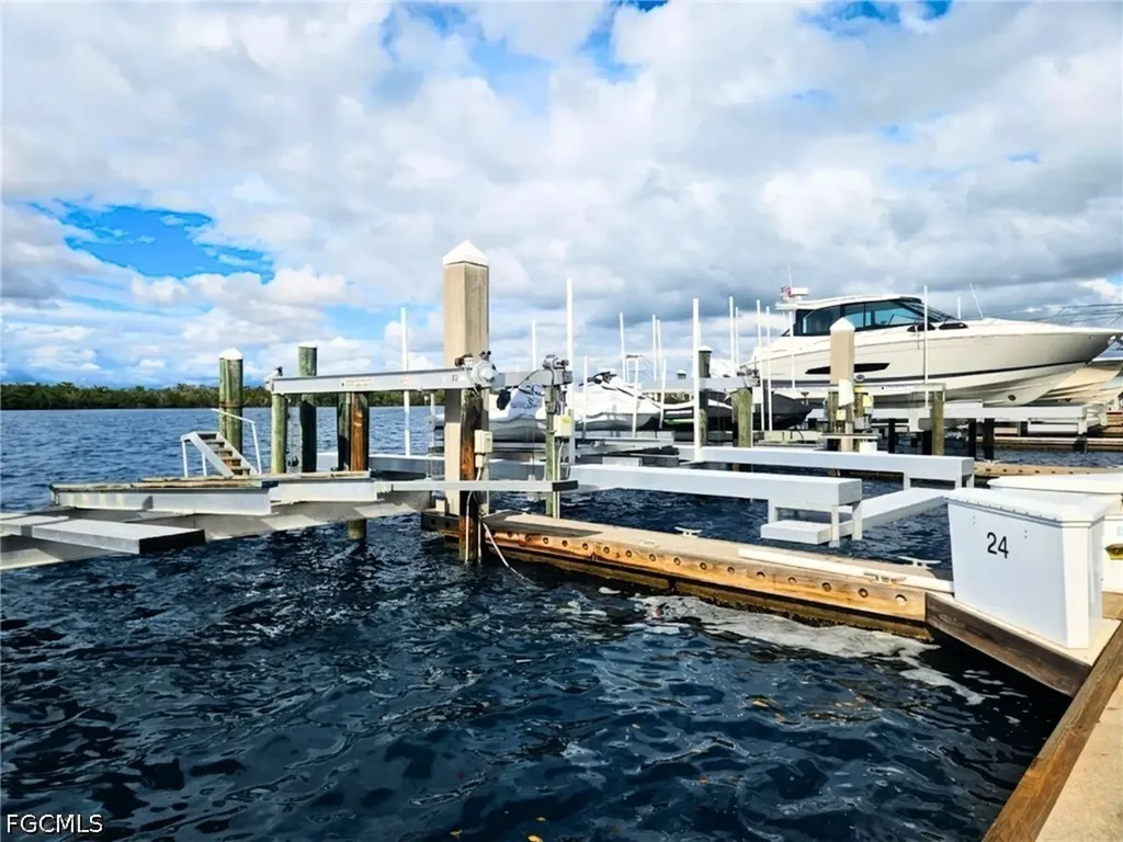 B24 4187 Bay Beach Lane Fort Myers Beach FL 33931
