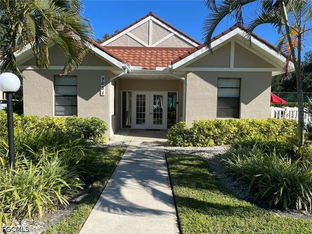 9627 Eaton Gardens Lane Fort Myers FL 33919