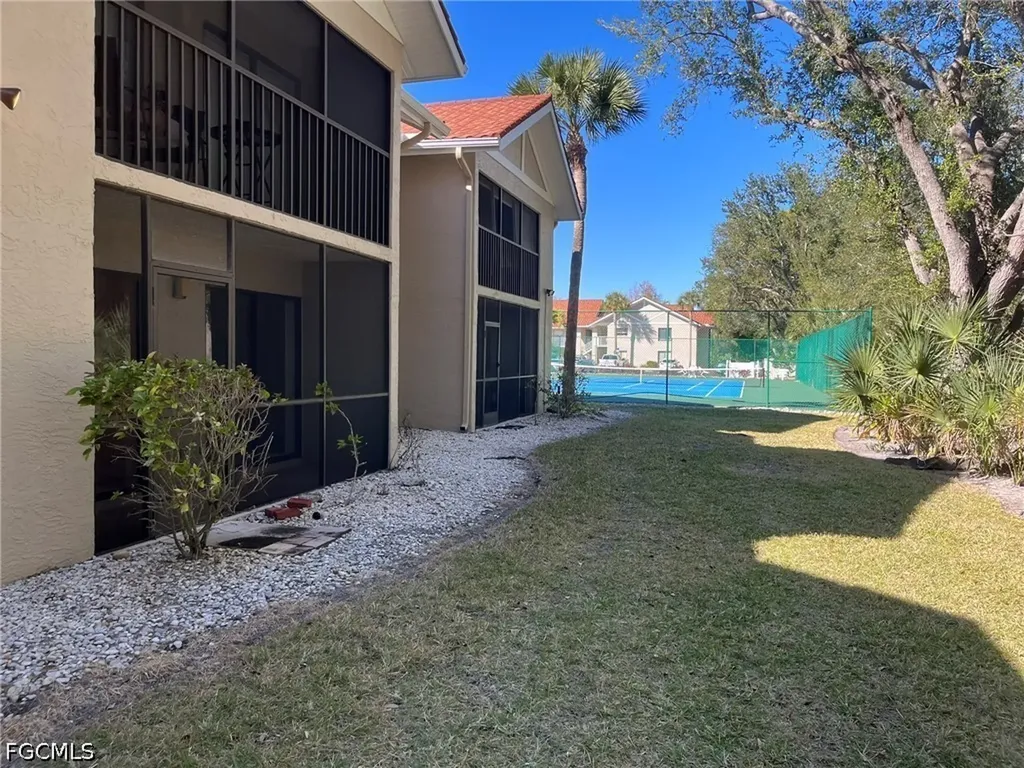 9627 Eaton Gardens Lane Fort Myers FL 33919