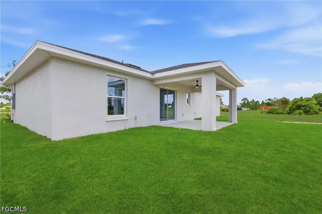 836 Newell Street E Lehigh Acres FL 33974