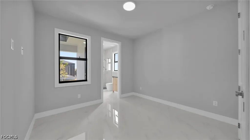 1521 NW 37th Avenue Cape Coral FL 33993