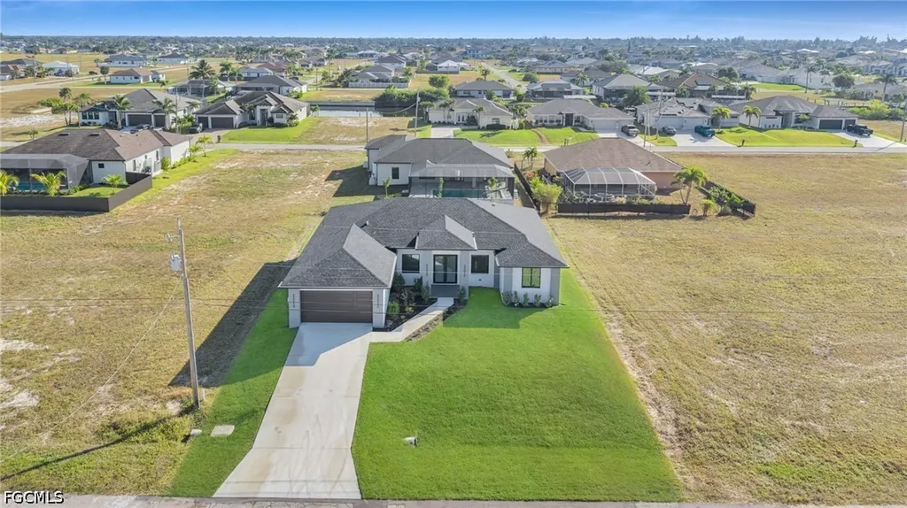 1521 NW 37th Avenue Cape Coral FL 33993