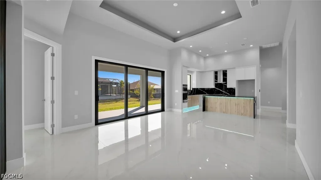 1521 NW 37th Avenue Cape Coral FL 33993